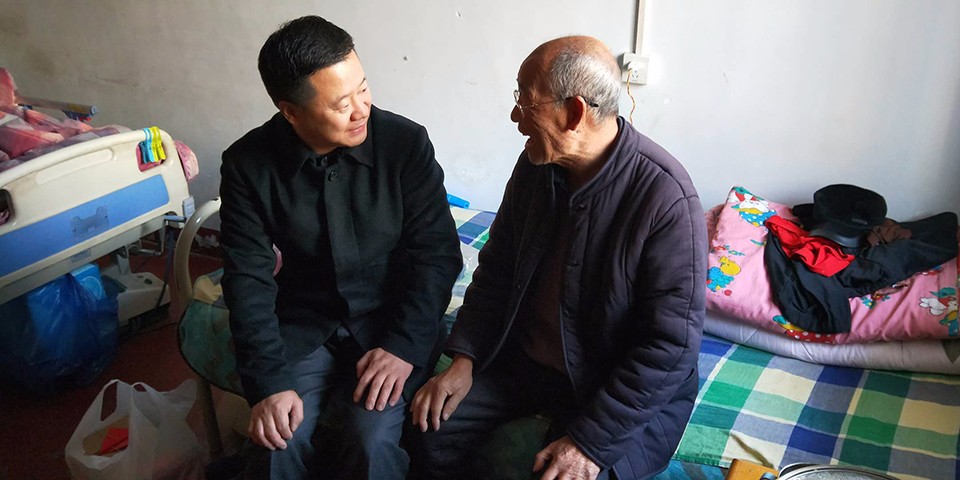 架起彩虹橋 照亮老人心