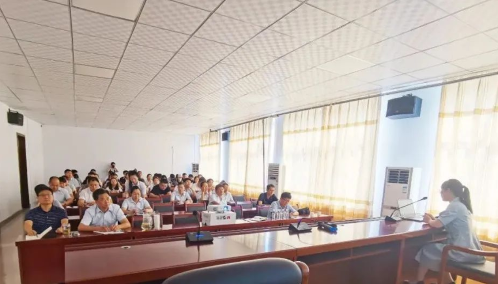 公司要聞｜高曉兵 劉校鋒所長受邀為武陟縣中嘉投資運營集團開展銀行融資與鄉(xiāng)村振興的專題培訓