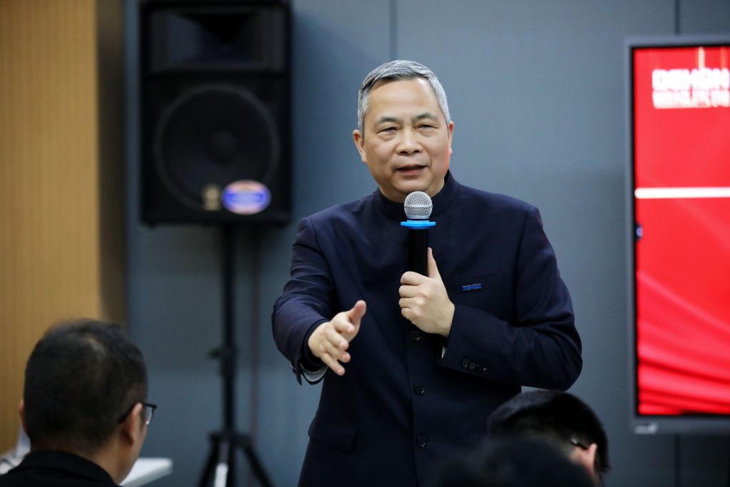 公司要聞丨德泓咨詢2025年度目標(biāo)責(zé)任書簽訂暨動(dòng)員大會(huì)圓滿召開(kāi)